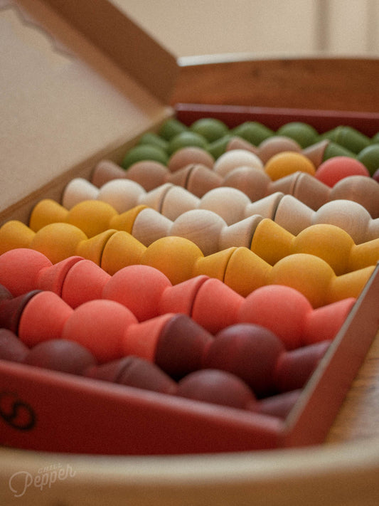 Chill Pepper Sweets – Wooden Stacking Game Autumn Leaves (33 pcs)